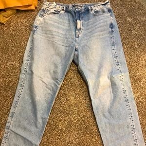 AE Mom jeans
